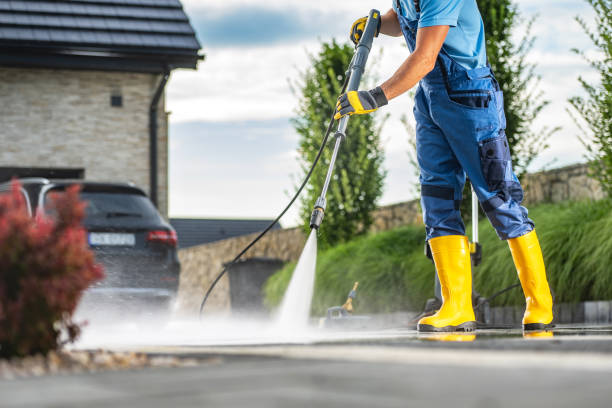 Playground Equipment Cleaning in Bettendorf, IA